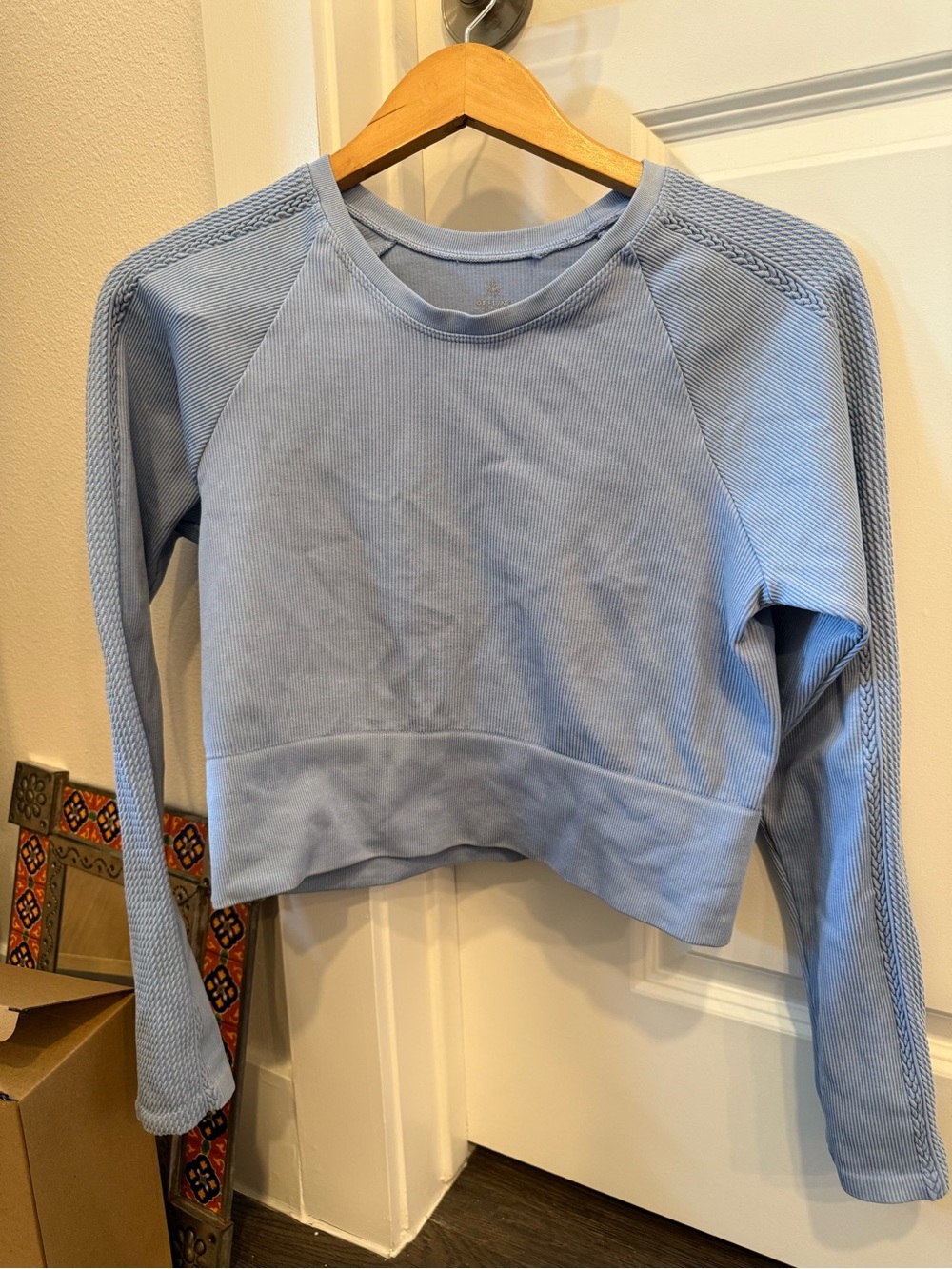 Aerie Offline Light Blue Cropped Crewneck Long sleeve